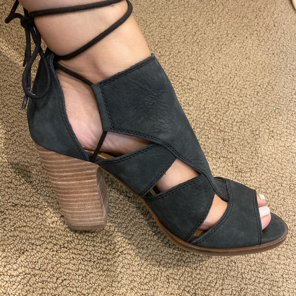 Lucky brand heeled sandals